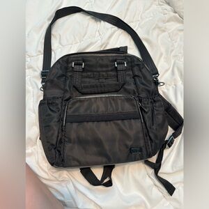 Lug purse/backpack